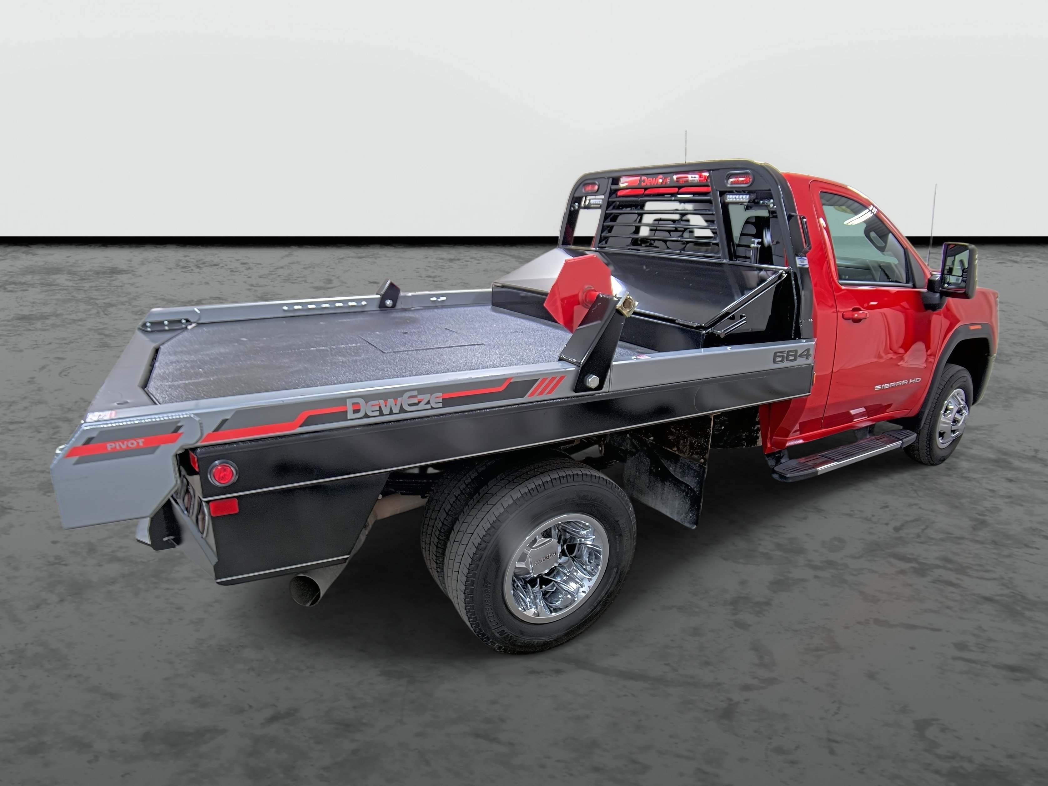 Used 2024 GMC Sierra 3500 SLE w/ SLE Convenience Package image 4