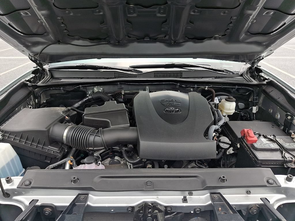 Certified 2023 Toyota Tacoma Limited AWD/4WD image 28