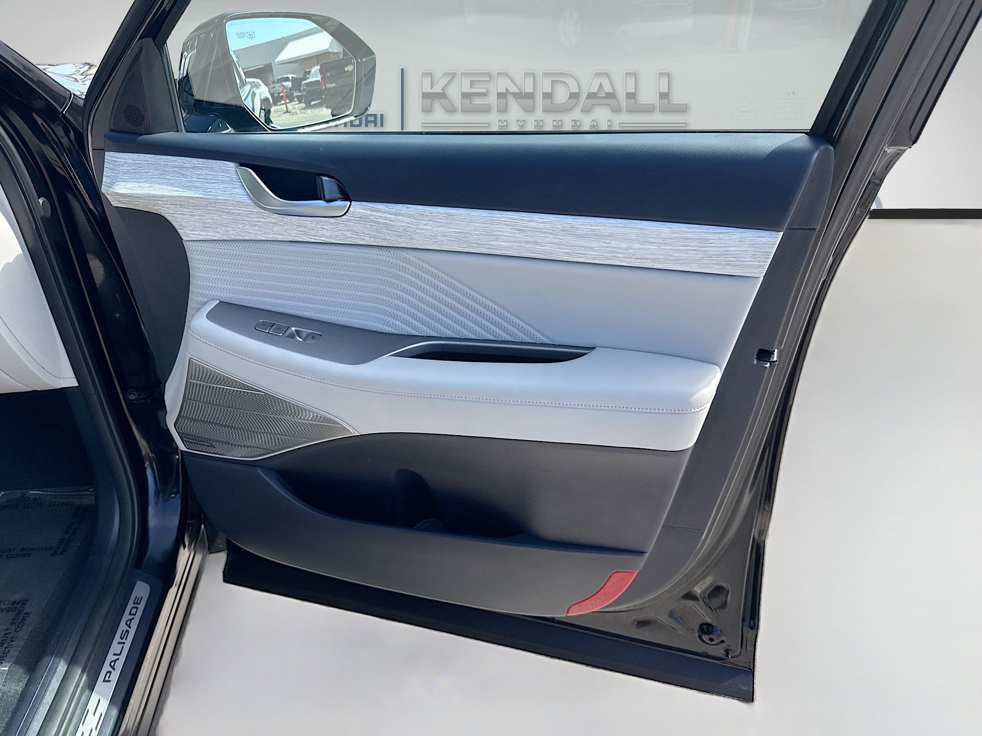 Used 2024 Hyundai Palisade Calligraphy image 31