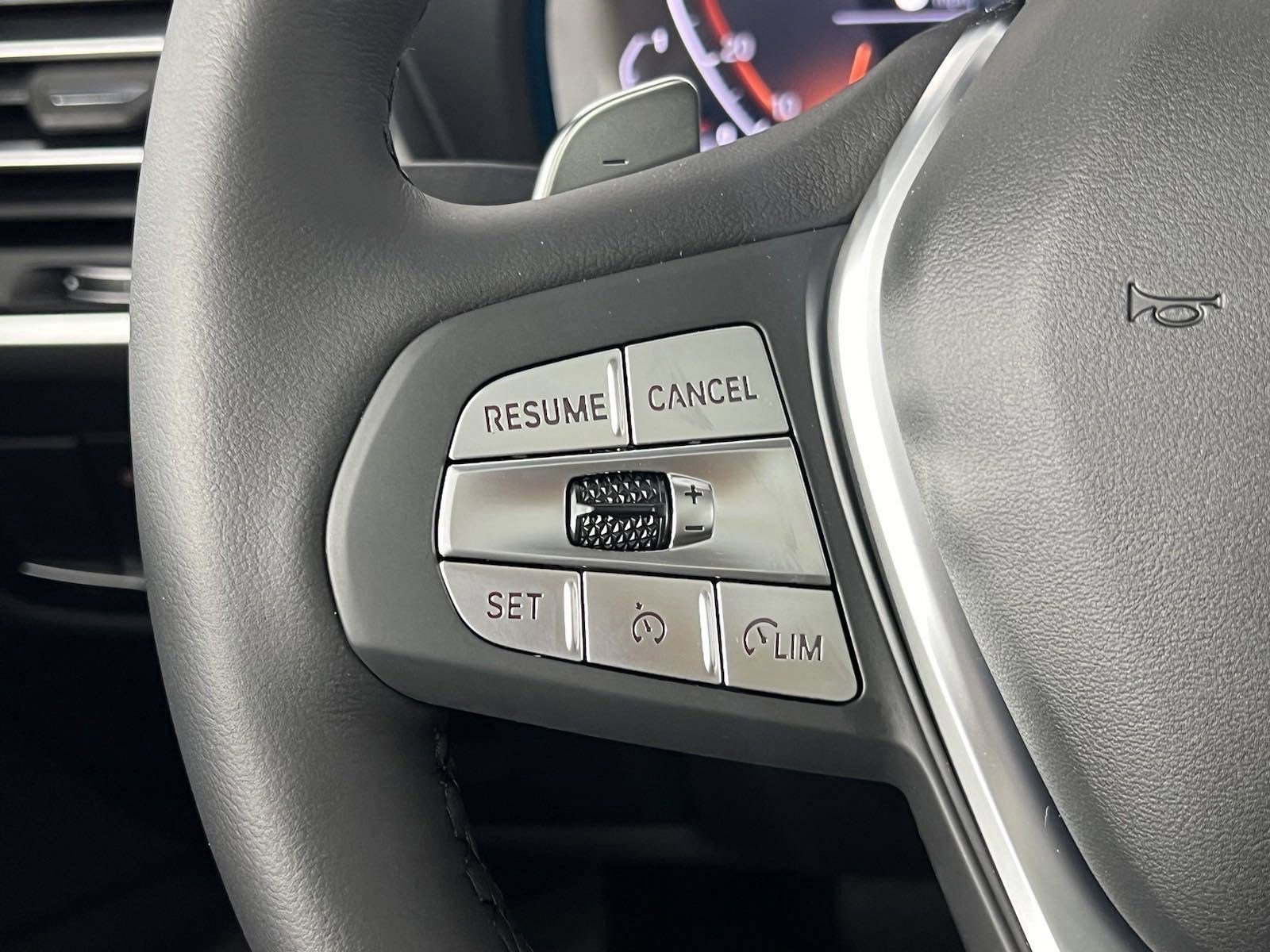 Used 2024 BMW X3 sDrive30i w/ Premium Package w/ZPA image 17