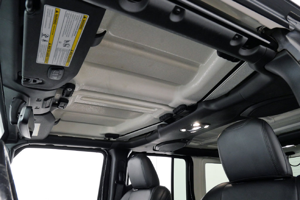 Used 2021 Jeep Wrangler Unlimited Rubicon AWD/4WD image 36