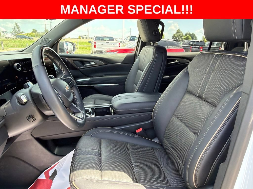 Used 2026 Chevrolet Traverse High Country AWD/4WD image 21