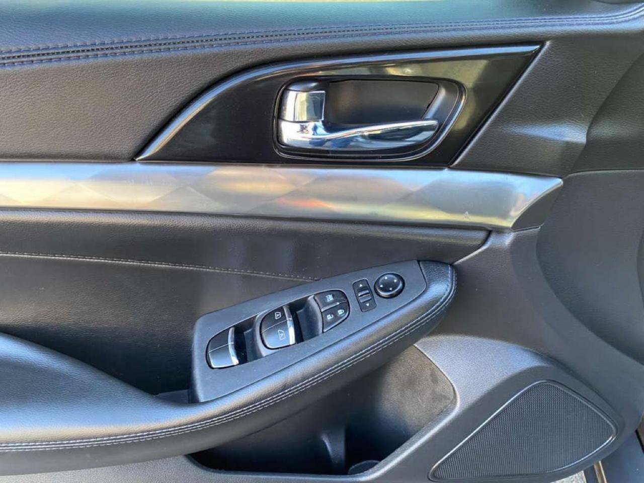 Used 2019 Nissan Maxima 3.5 S w/ Floor Mat Group image 15