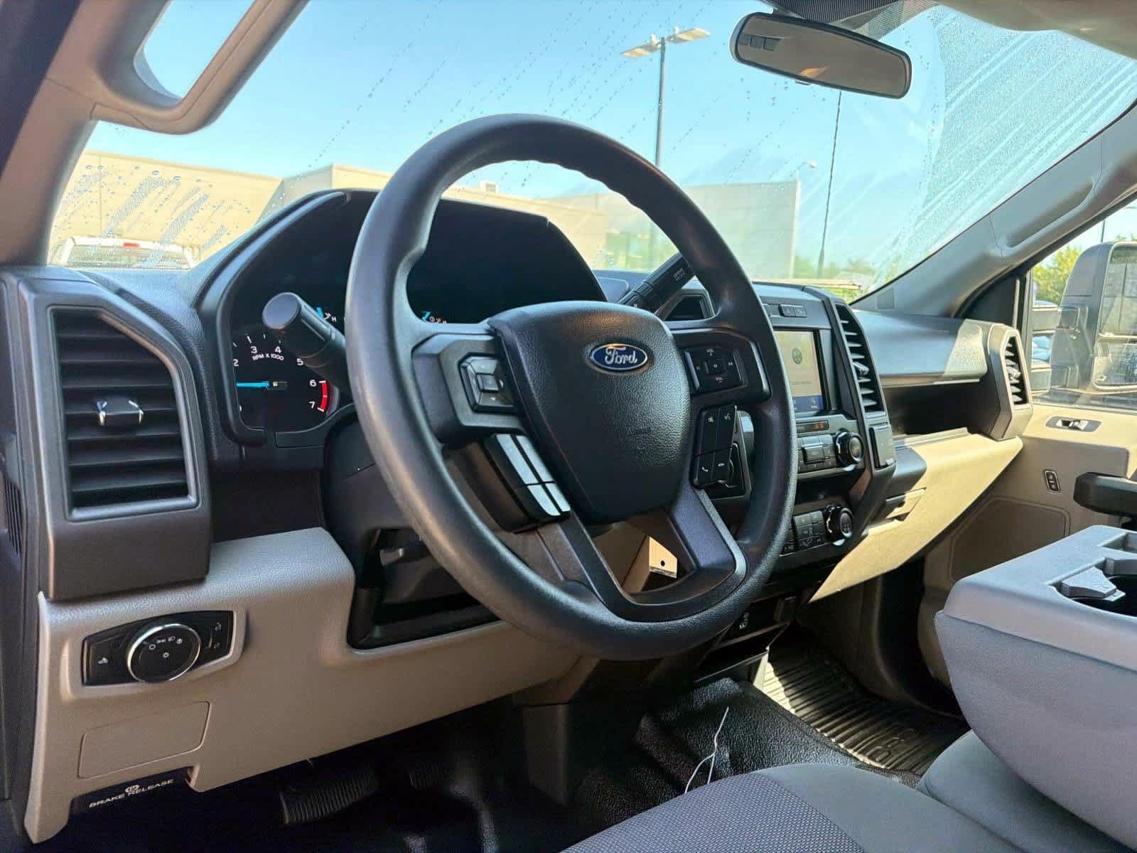 Used 2022 Ford F250 XL w/ STX Appearance Package AWD/4WD image 13