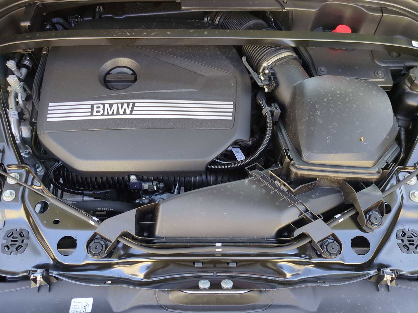 New 2025 BMW X2 xDrive28i w/ Convenience Package image 15