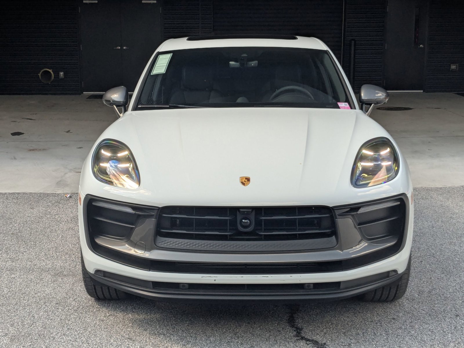 Certified 2025 Porsche Macan Turbo image 6