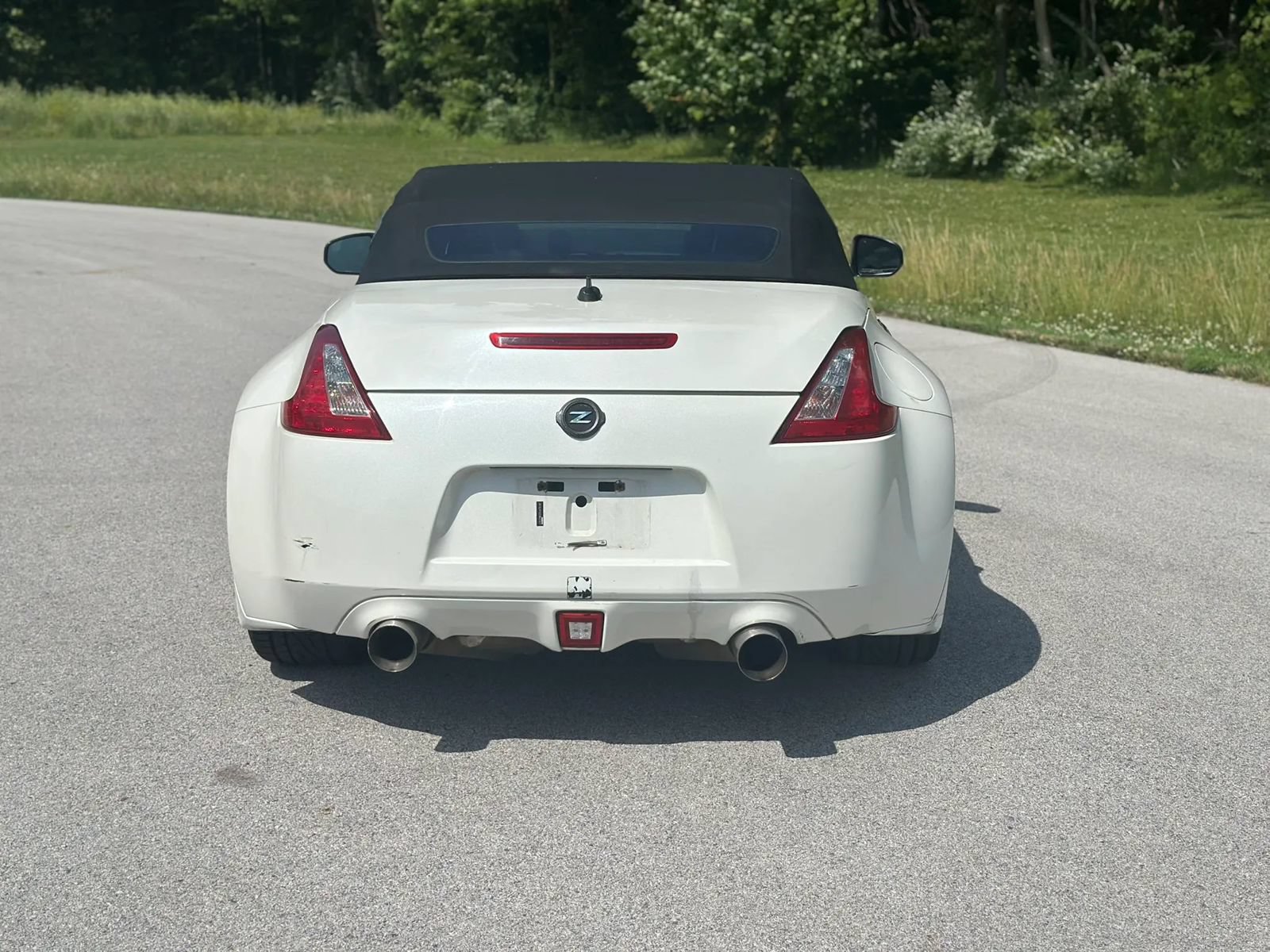 Used 2014 Nissan 370Z Touring RWD image 17