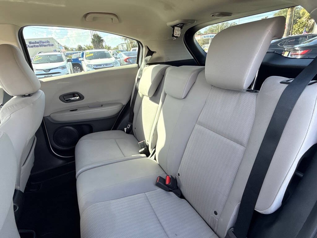 Used 2016 Honda HR-V LX image 25