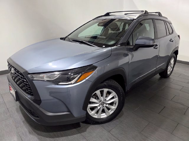 Used 2024 Toyota Corolla Cross LE AWD/4WD image 1