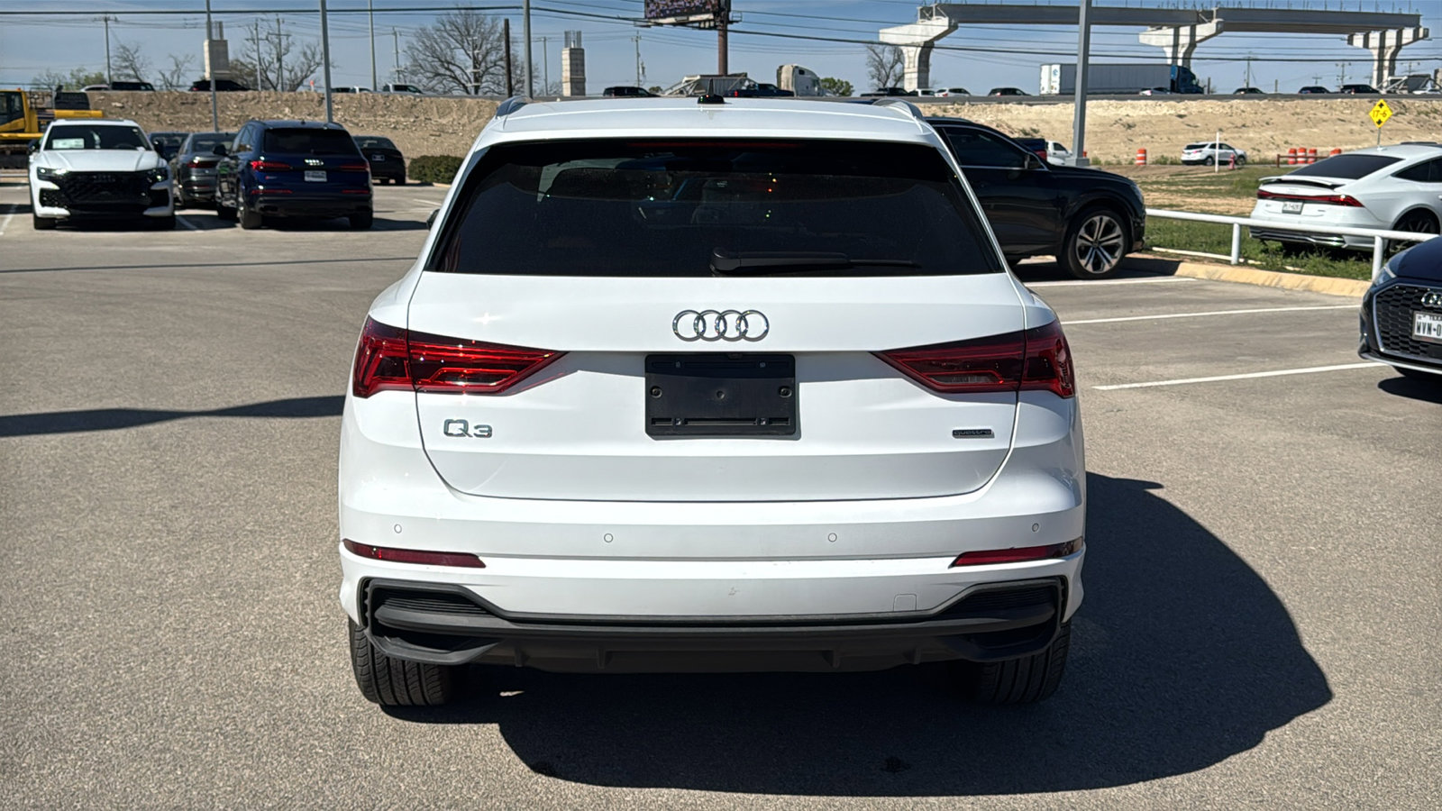 Used 2025 Audi Q3 2.0T Premium Plus w/ Premium Plus Package image 6