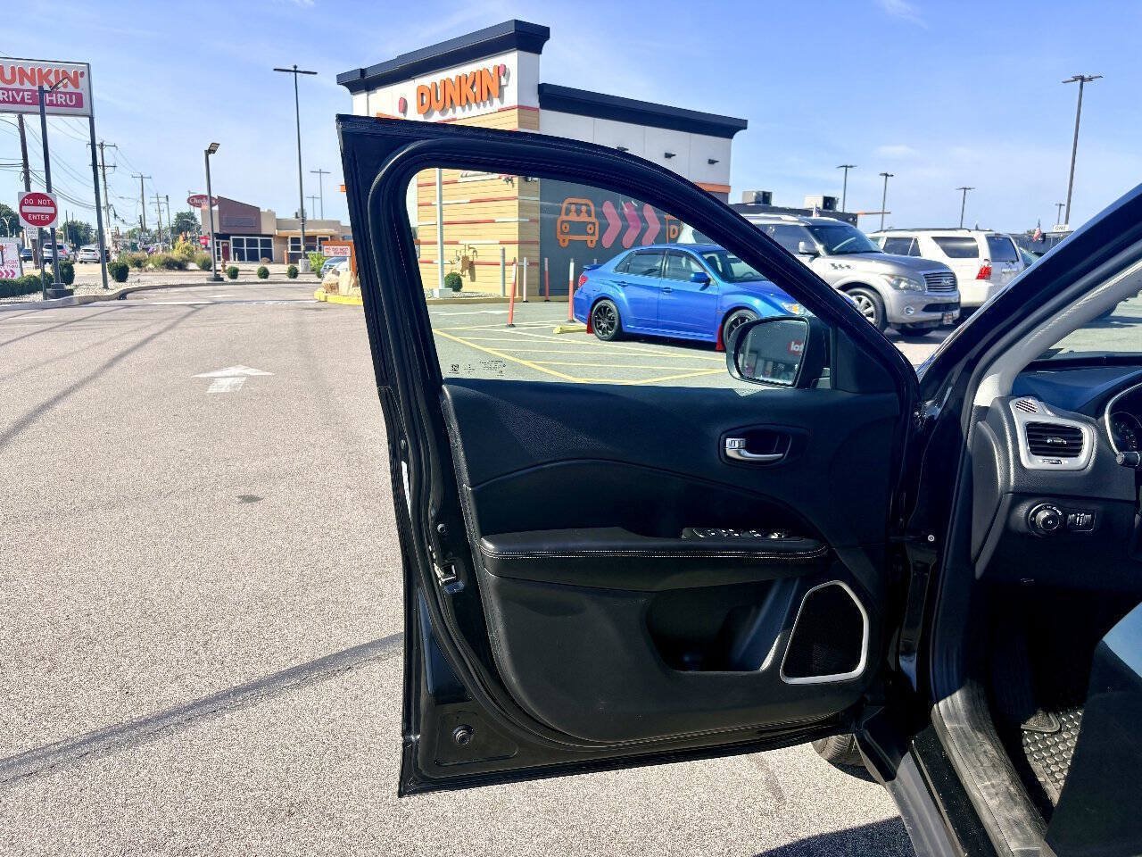 Used 2019 Jeep Compass Latitude w/ Popular Equipment Group AWD/4WD image 22