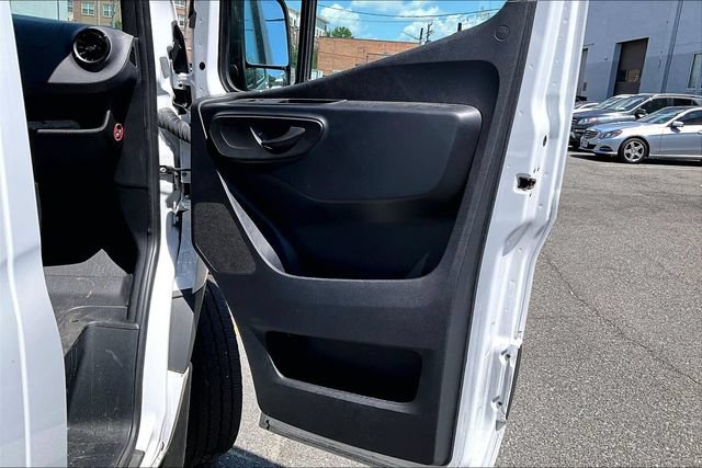 Used 2025 Mercedes-Benz Sprinter 2500 image 13