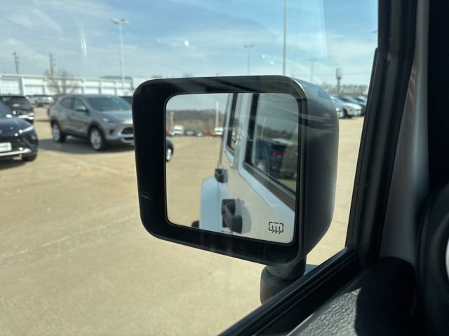 Used 2015 Jeep Wrangler Unlimited Sahara w/ Max Tow Package image 55