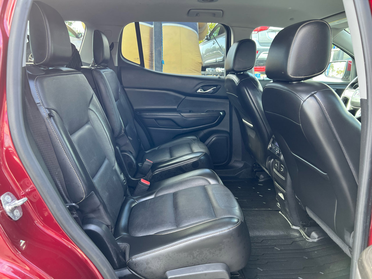 Used 2018 GMC Acadia SLT image 13