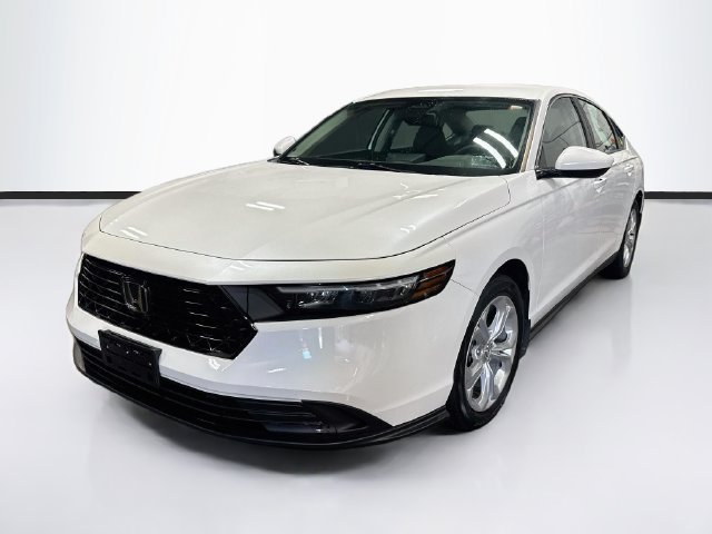 Used 2023 Honda Accord LX image 3