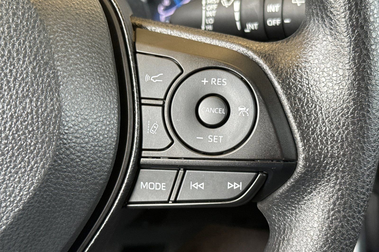 Certified 2025 Toyota RAV4 XLE image 29