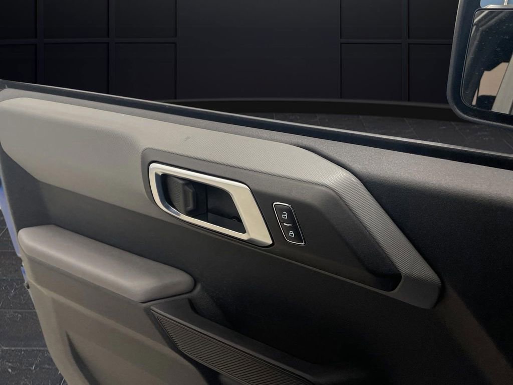 Used 2023 Ford Bronco 4-Door image 28