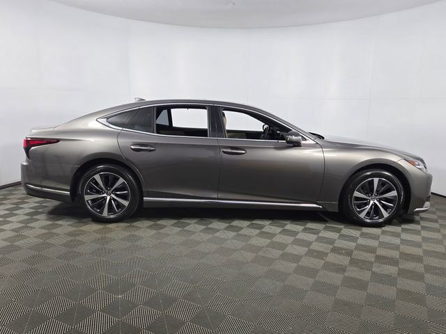 Used 2022 Lexus LS 500 AWD w/ Accessory Package (Z2) image 38