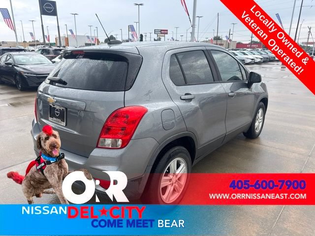 Used 2020 Chevrolet Trax LS w/ Tint and Cruise Package FWD image 5
