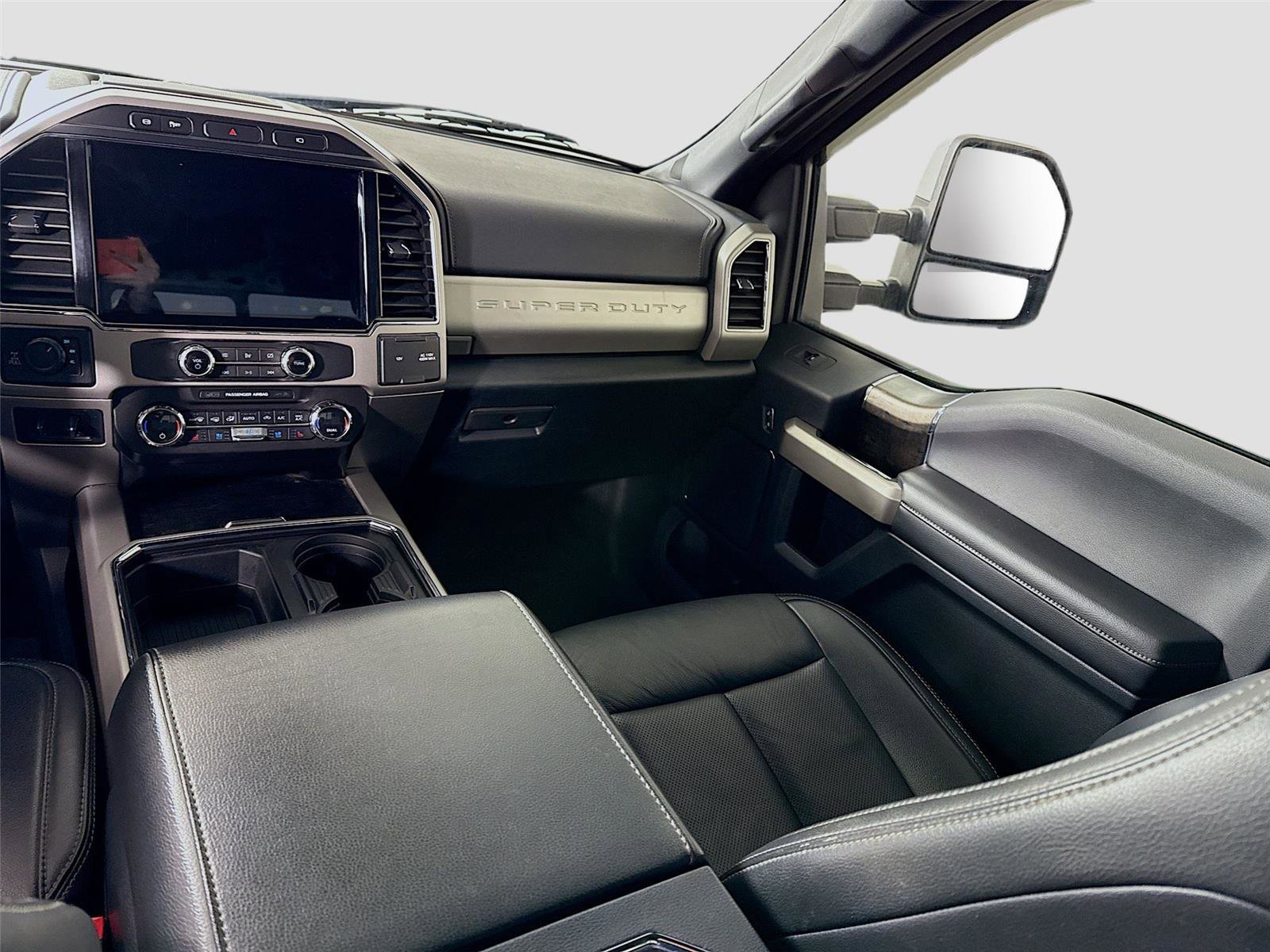 Used 2022 Ford F350 Lariat w/ Lariat Ultimate Package image 16