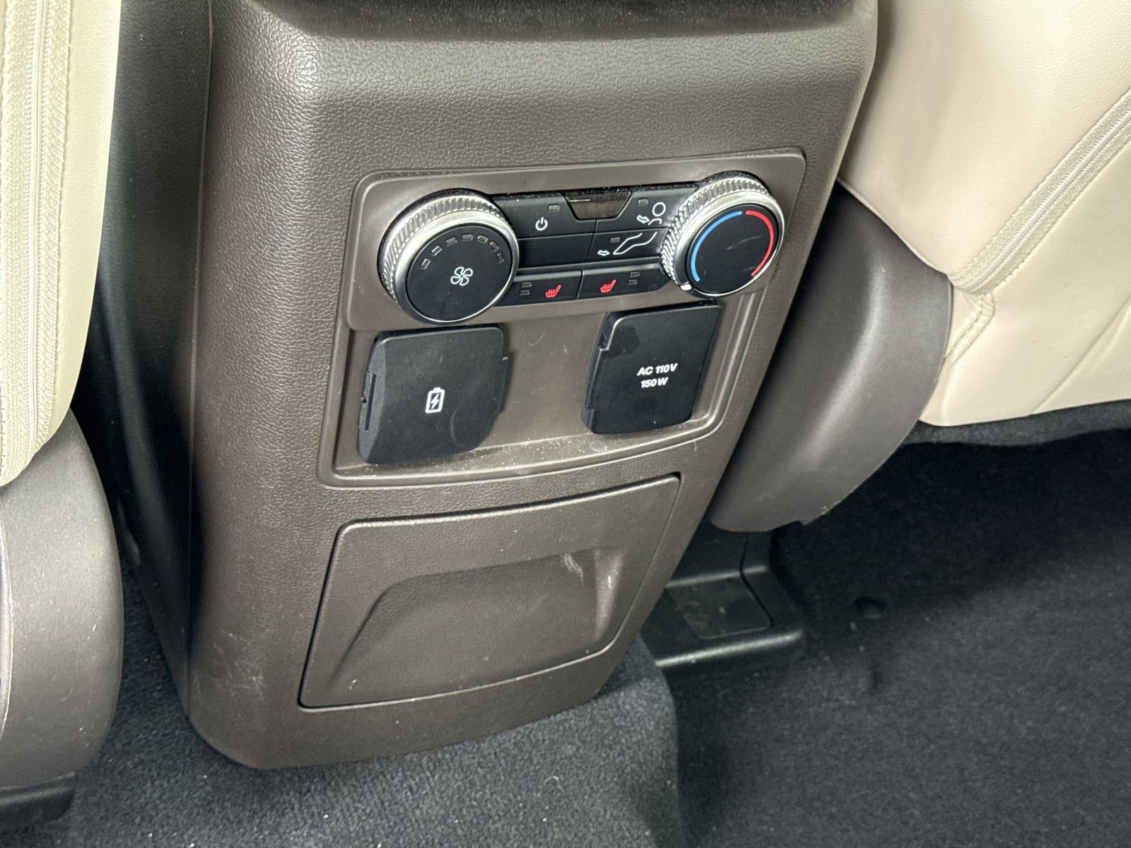 Used 2022 Ford Explorer Platinum w/ Equipment Group 601A image 13