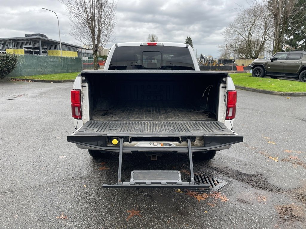 Used 2019 Ford F150 Lariat image 4