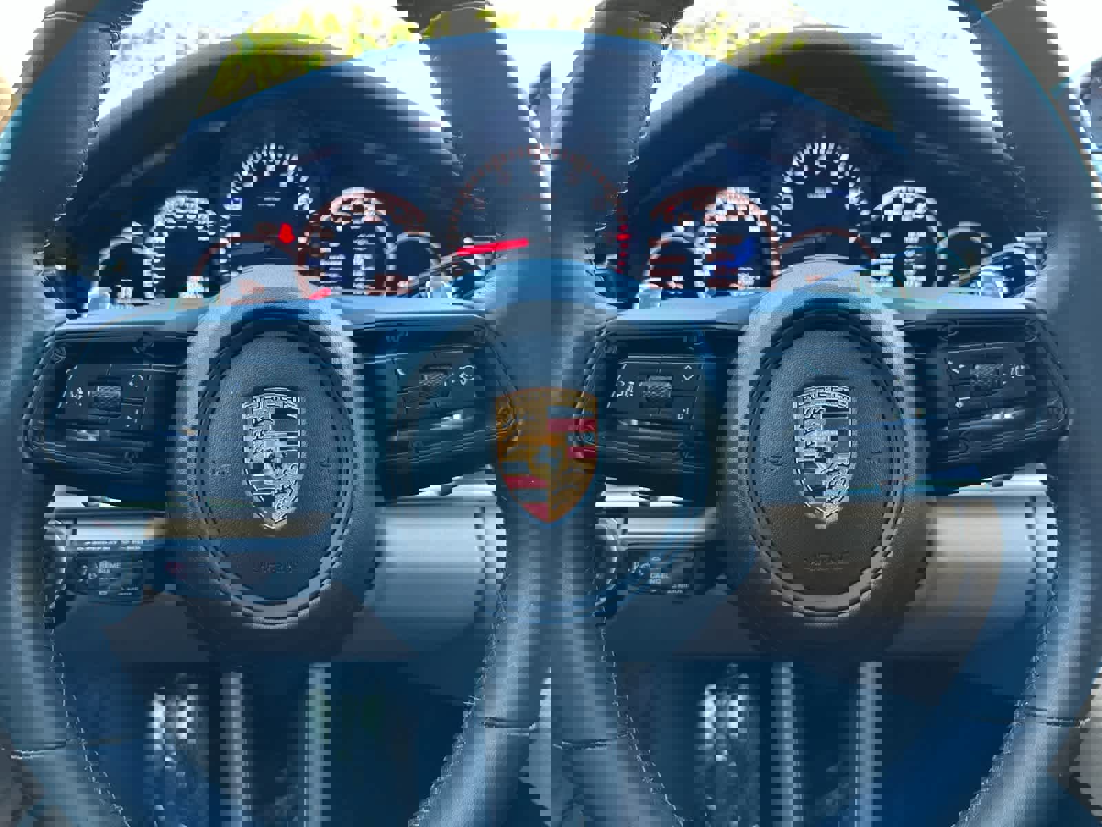 Certified 2022 Porsche Panamera 4 image 25