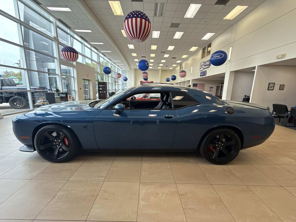 Used 2022 Dodge Challenger SRT Hellcat w/ Plus Package RWD image 2
