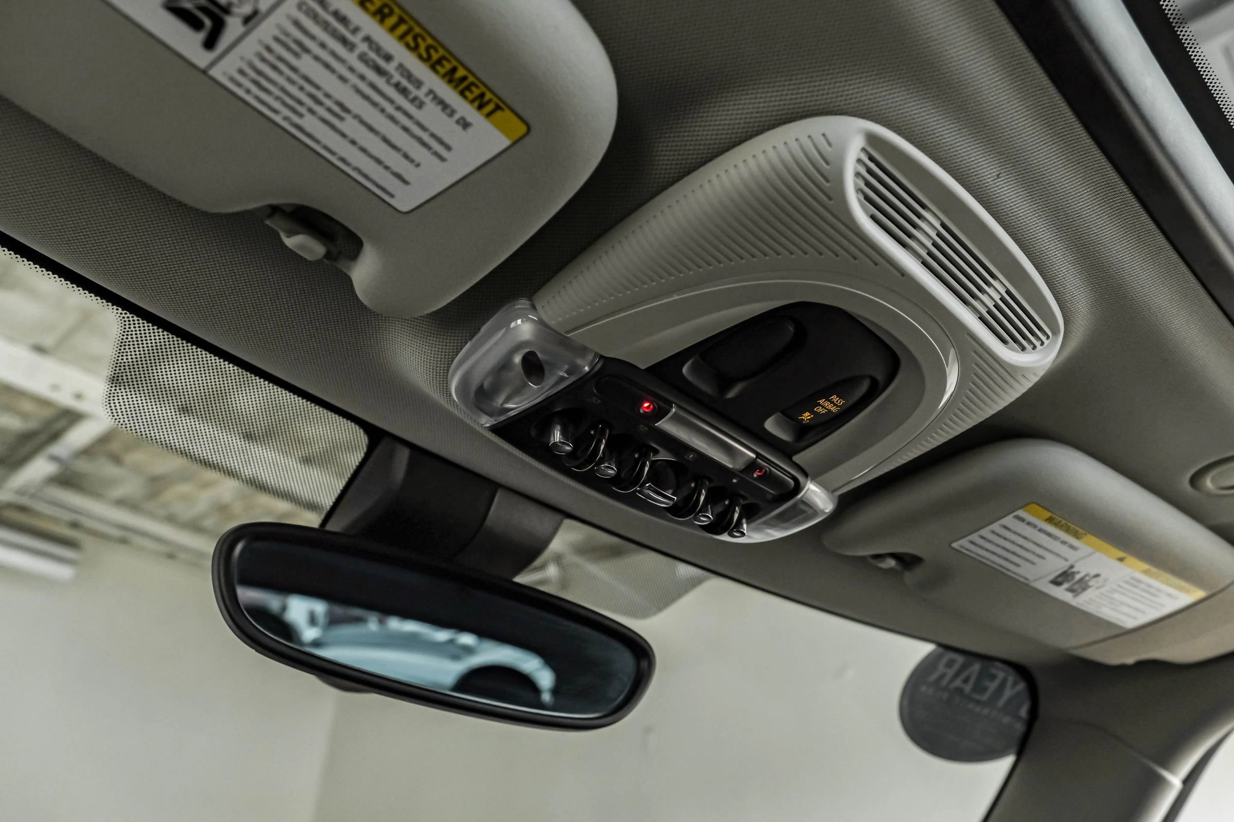 Used 2019 MINI Cooper S w/ Premium Package image 27