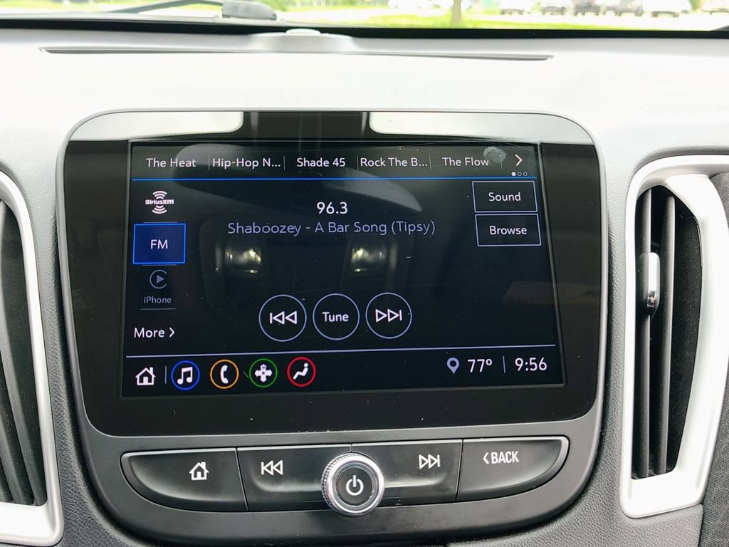 Used 2022 Chevrolet Malibu LT FWD image 19