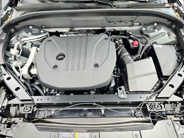 New 2026 Volvo XC60 B5 Core w/ Climate Package image 36