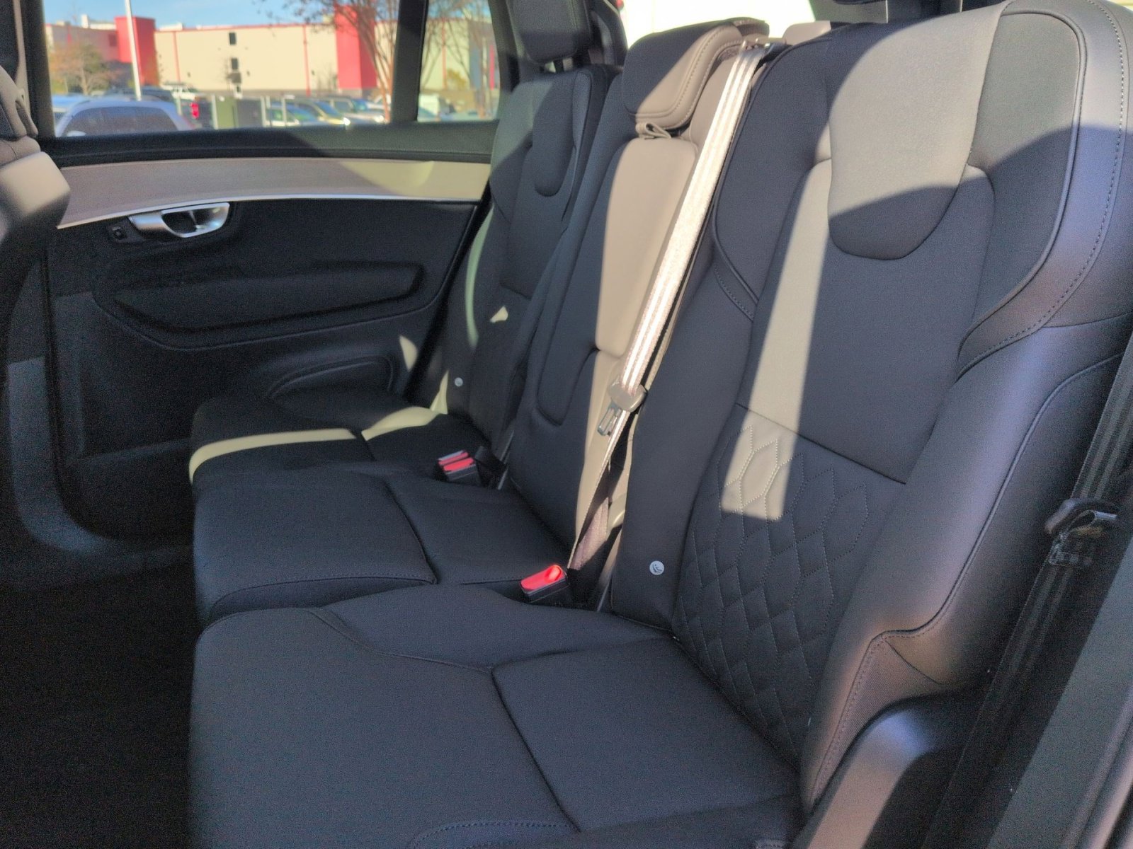 New 2026 Volvo XC90 B6 Plus image 25