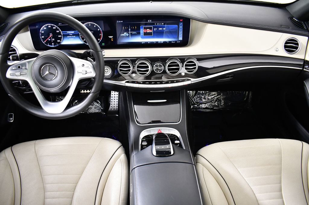 Used 2018 Mercedes-Benz S 560 Sedan image 15