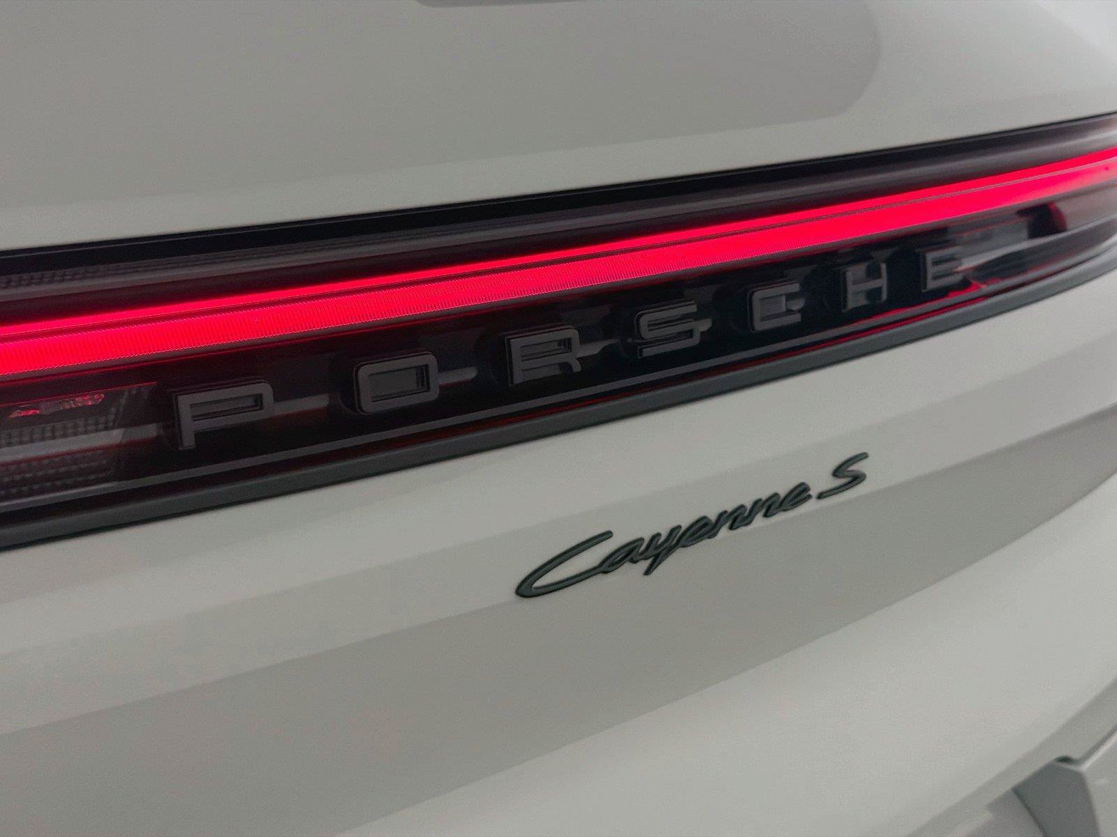 Certified 2026 Porsche Cayenne S AWD/4WD image 17