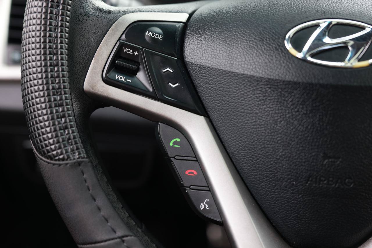Used 2013 Hyundai Veloster w/ Style Pkg FWD image 25