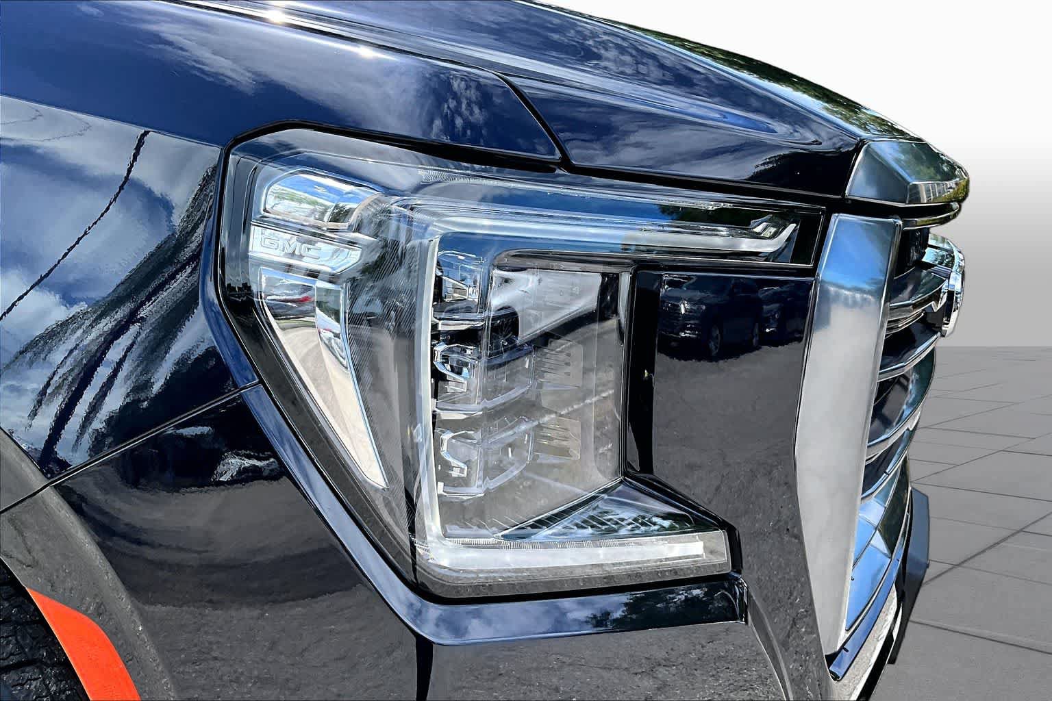 Used 2024 GMC Yukon AT4 w/ Max Trailering Package AWD/4WD image 28