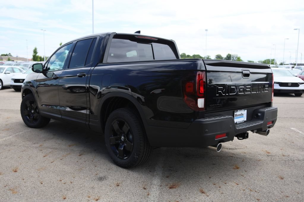New 2026 Honda Ridgeline Black Edition image 4