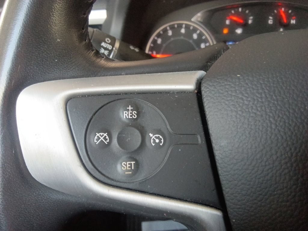 Used 2020 GMC Acadia SLE FWD image 23