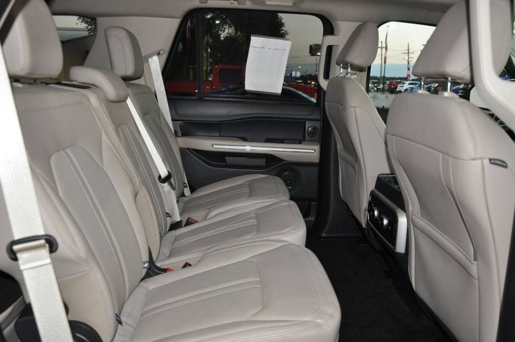Used 2022 Ford Expedition Limited image 14
