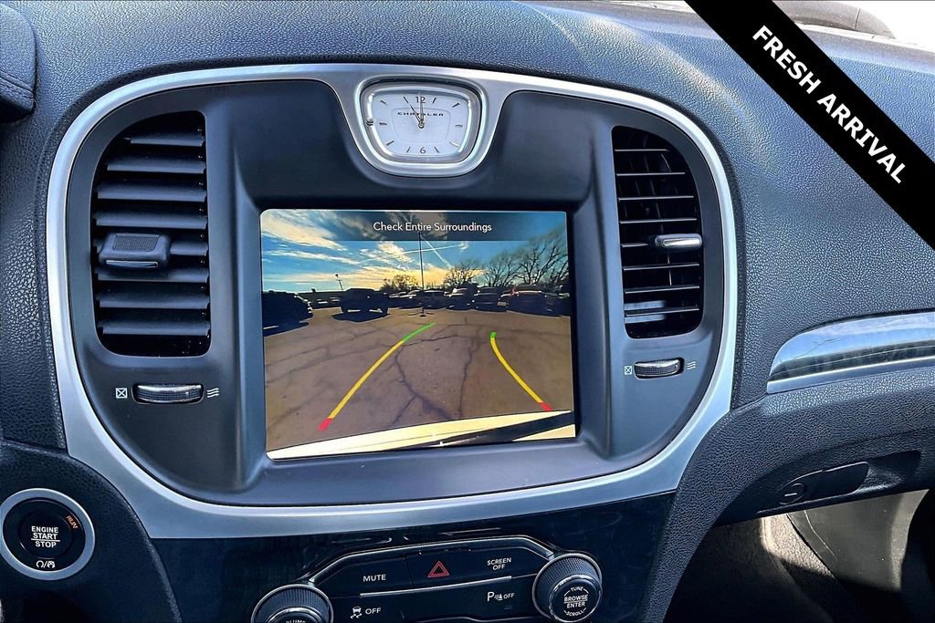 Used 2023 Chrysler 300 Touring L w/ Comfort Group image 14