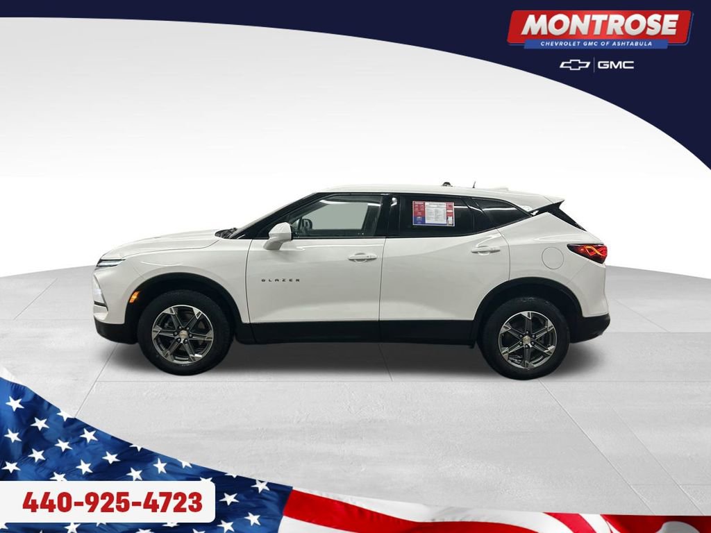 Used 2023 Chevrolet Blazer LT w/ Driver Confidence Package image 2