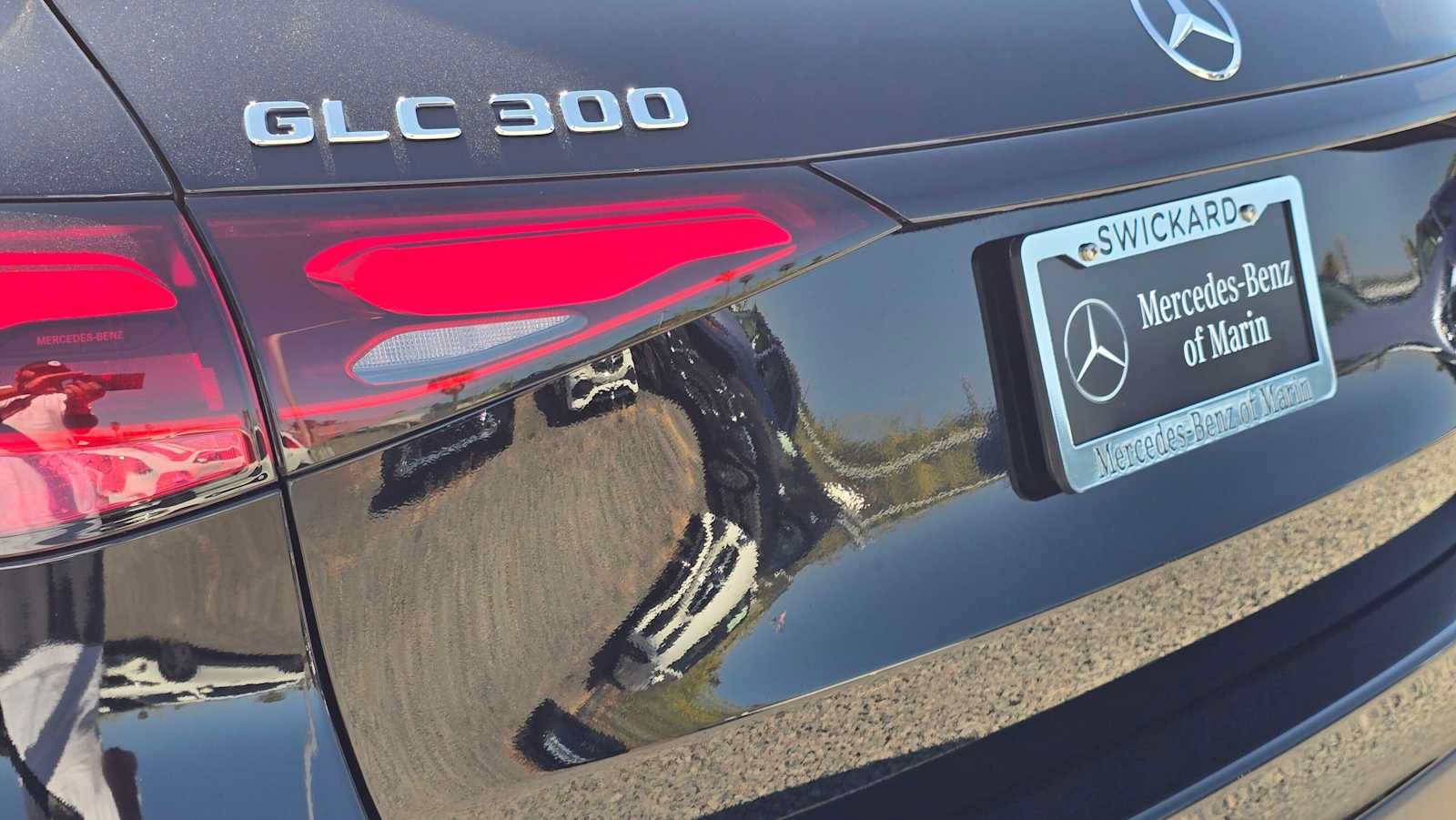 Used 2025 Mercedes-Benz GLC 300 4MATIC image 14