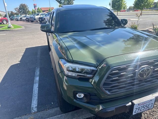 Certified 2021 Toyota Tacoma TRD Off-Road w/ TRD Premium Off Road Package AWD/4WD image 28
