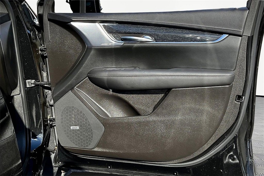 Used 2022 Cadillac XT5 Premium Luxury w/ LPO, Floor Liner Package image 29