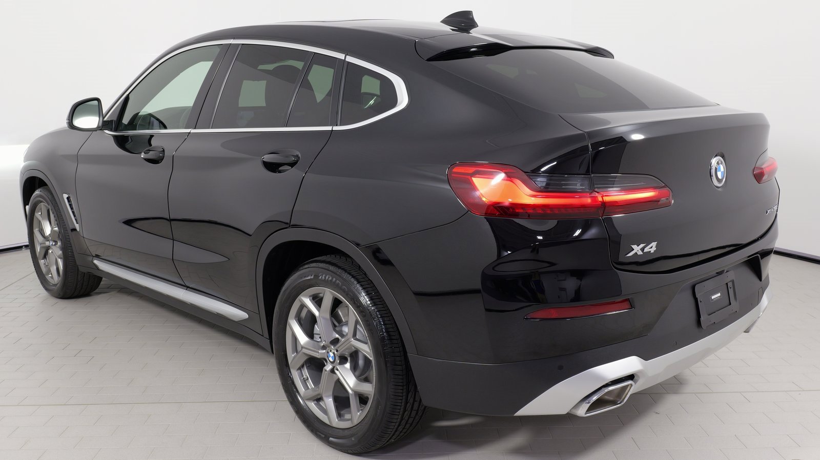 Used 2022 BMW X4 xDrive30i w/ Convenience Package image 25