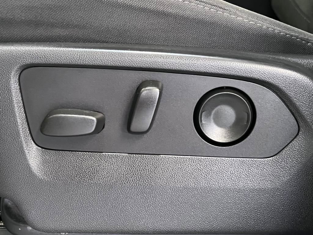 Used 2023 Chevrolet Silverado 1500 LT Trail Boss image 38