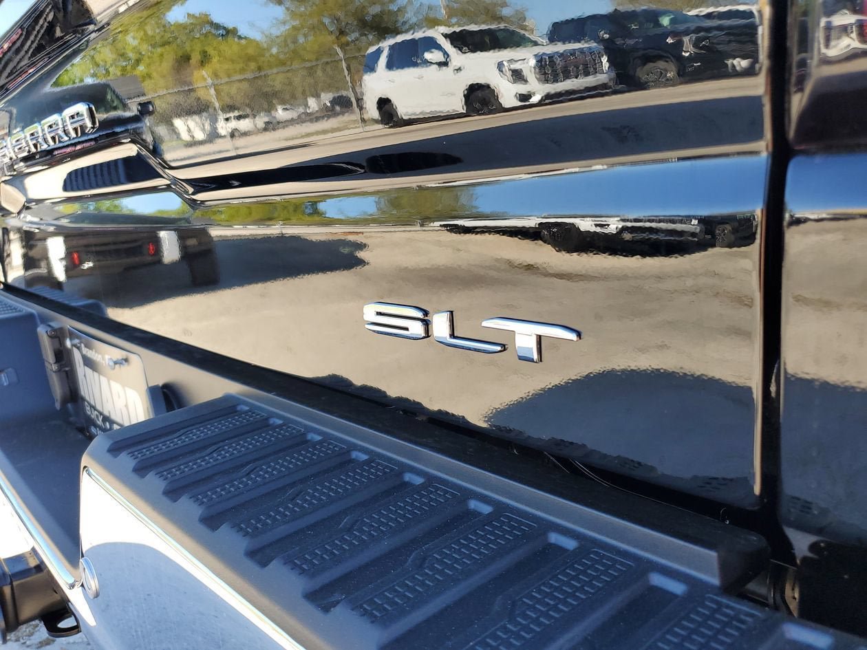 New 2026 GMC Sierra 1500 SLT w/ SLT Premium Plus Package AWD/4WD image 9
