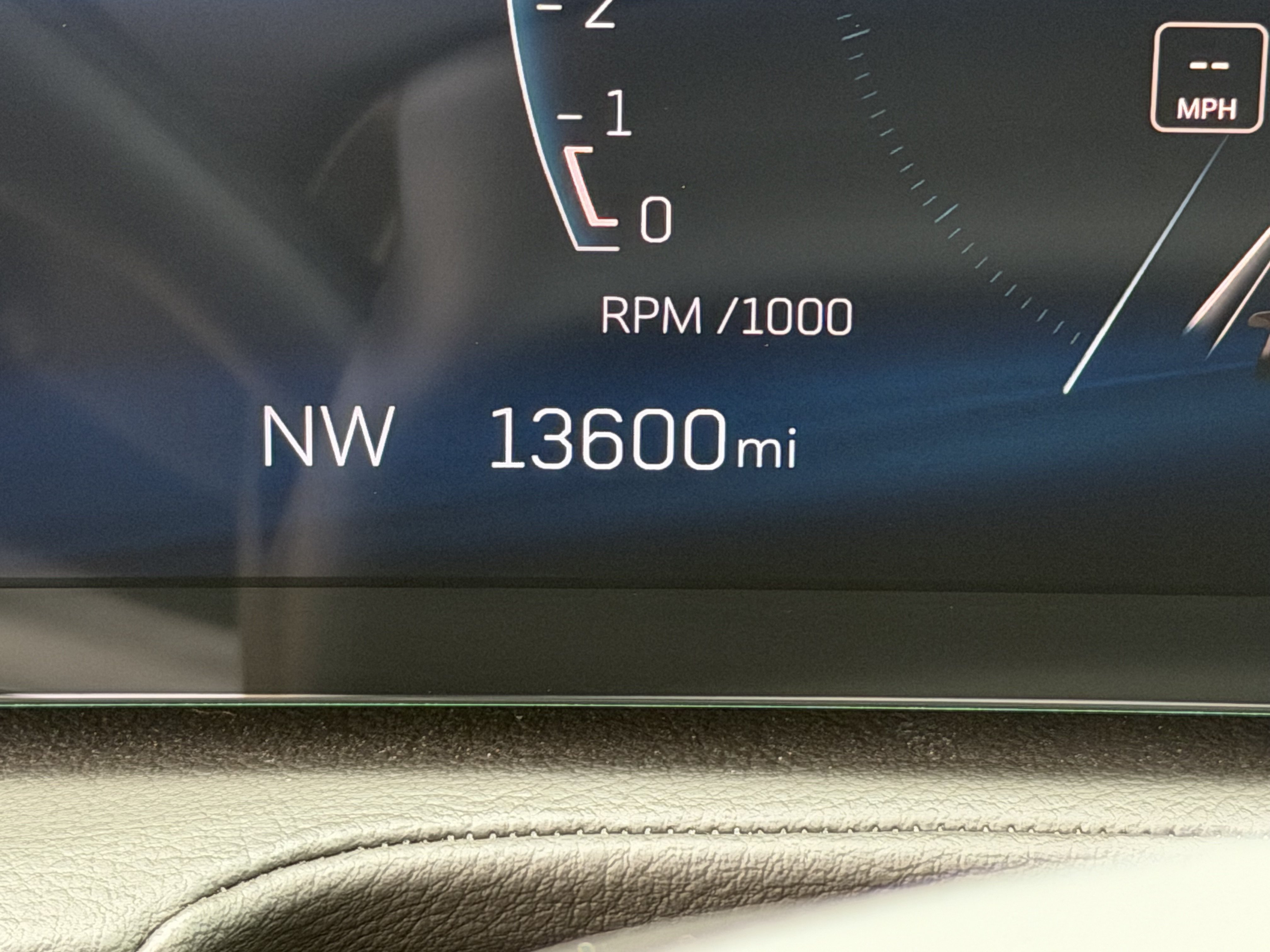 Certified 2024 Cadillac XT4 Premium Luxury FWD image 30