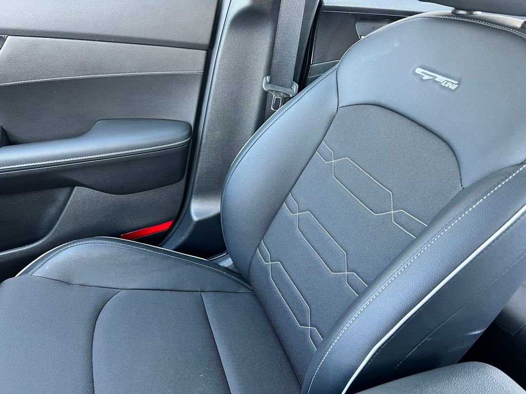 Used 2024 Kia Forte GT-Line image 28