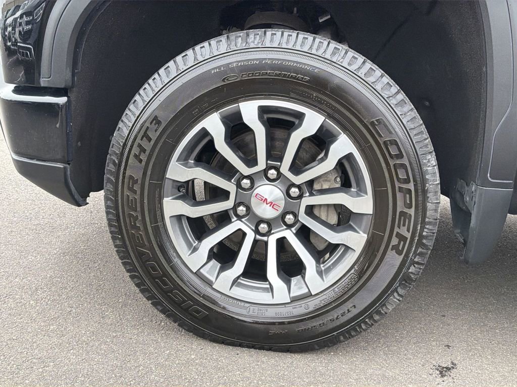 Used 2022 GMC Sierra 1500 AT4 w/ AT4 Premium Package image 12